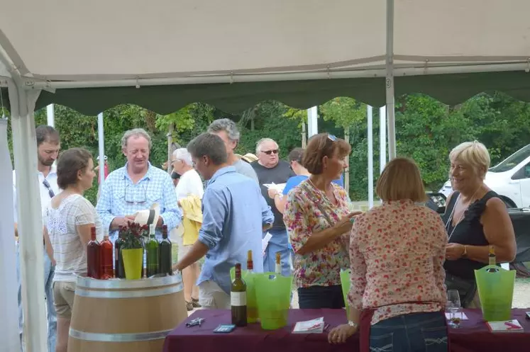 Au printemps 2014, Paris devrait accueillir le lancement de la Fête de la vigne et des terroirs de France.