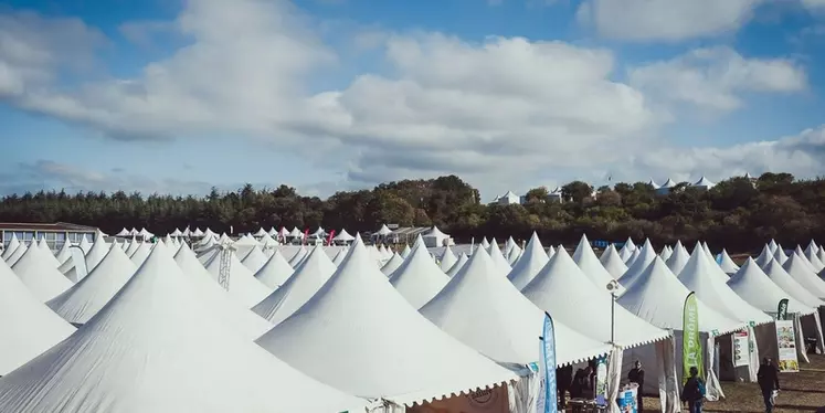 Le lycée agricole Le Valentin, à Bourg-Lès-Valence, dans la Drôme accueillera exposants et visiteurs les 18 et 19 septembre prochain. L'établissement mettra à disposition une quinzaine d'hectares pour les démonstrations de plein champs. © TECH&amp;BIO