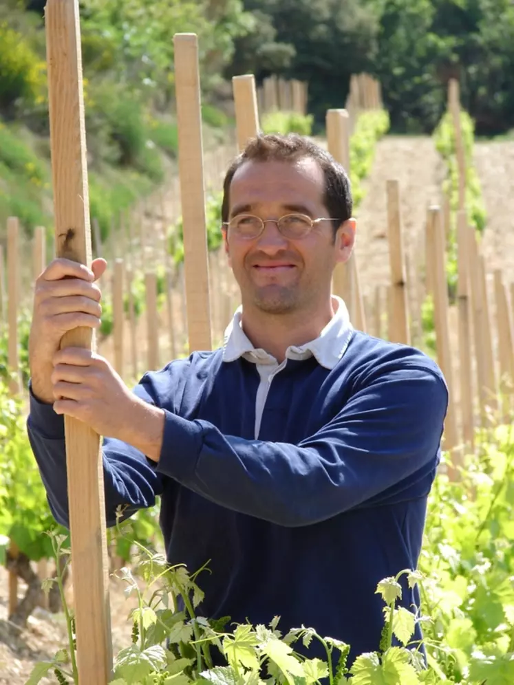 Louis Barruol, vigneron au domaine Saint-Cosme, dans le Vaucluse
