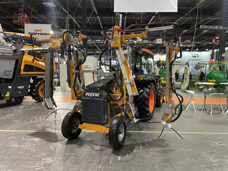 Les rogneuses XXL sont légions à Bordeaux, à l'image de ce modèle sur le stand Pellenc.