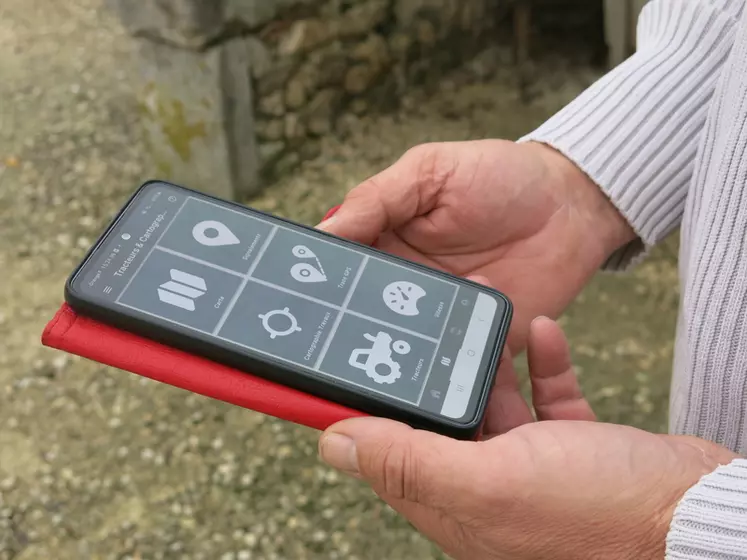 L'ergonomie de l'application est adaptée pour l'usage via un smartphone.