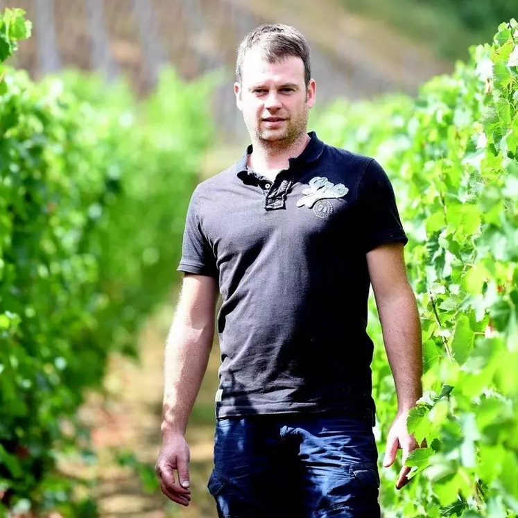 Renaud Pierson, viticulteur au domaine de Montgrignon, à Billy-sou-les-Cotes, dans la Meuse« Il n’y a pas de perte de temps et c'est polyvalent quand on a de ...