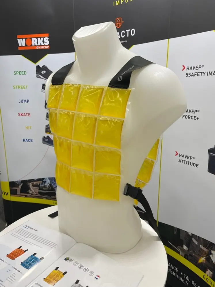<em class="placeholder">Gilet CoolOver de Inuteq en présentation sur le salon Vinitech.</em>