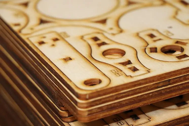 <em class="placeholder">Les puzzle boxes sont fabriquées à partir de bois de peuplier d&#039;origine française.</em>