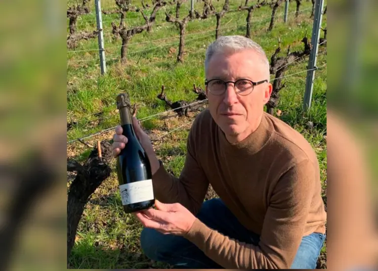 <em class="placeholder">L&#039;oenologue consultant et vigneron Jean-Pierre Valade.</em>