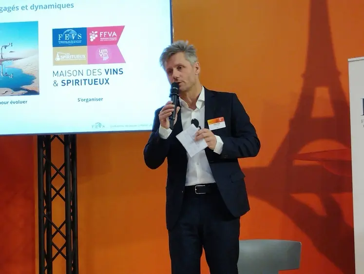 <em class="placeholder">Le bilan des exportations 2024 dressé par Gabriel Picard, président de la FEVS, à Wine Paris 2025, pointe une baisse de la valeur plus brutale que celle des volumes.</em>