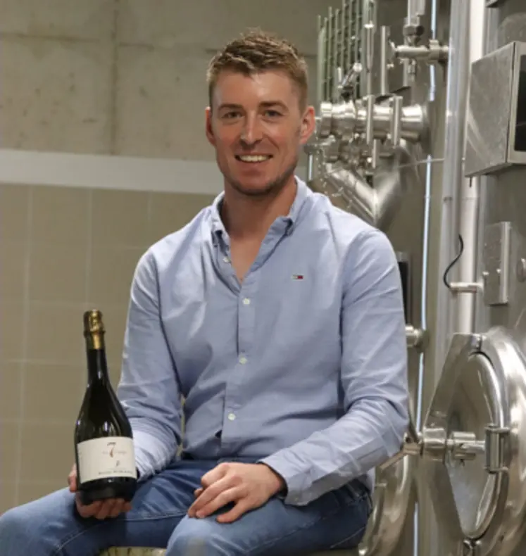 <em class="placeholder">Le vigneron champenois Etienne Pétré</em>