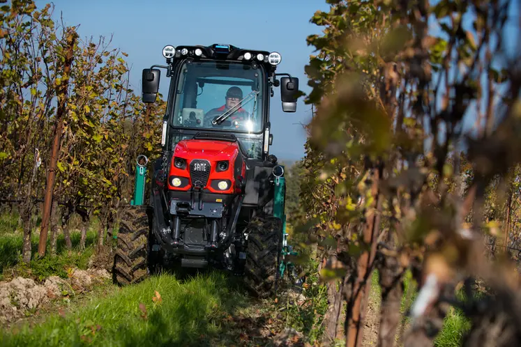 <em class="placeholder">Tracteur Same Frutteto Pro</em>