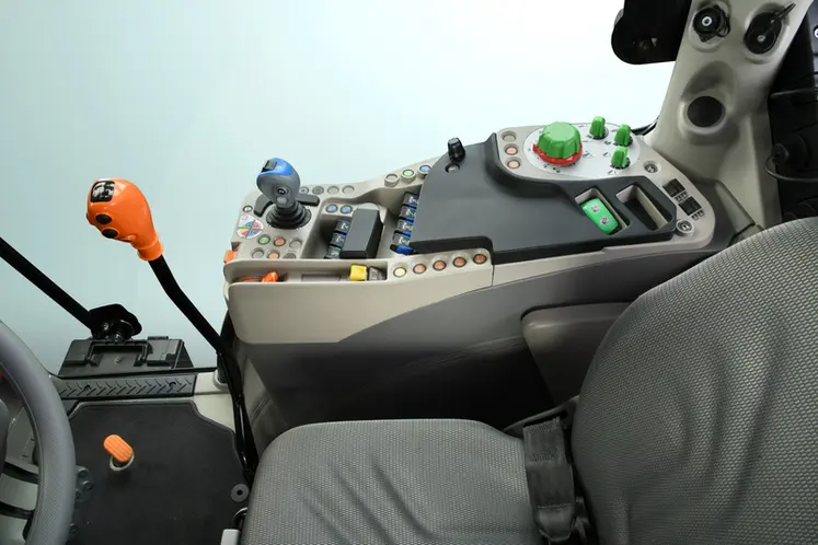 <em class="placeholder">Tracteur Same Frutteto Pro console</em>