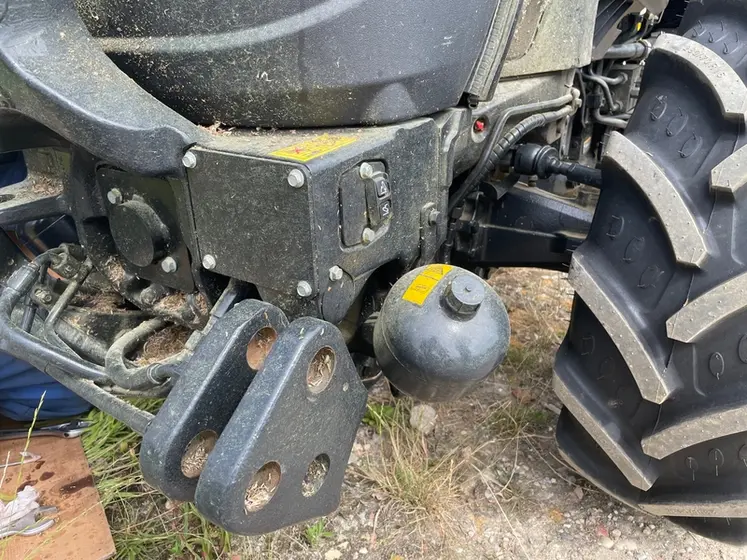 <em class="placeholder">Tracteur New Holland T4.90N</em>