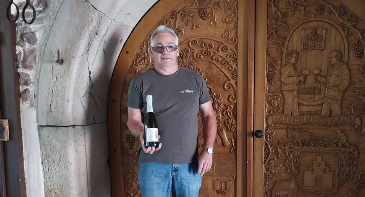 <em class="placeholder">Matthieu Weck, vigneron à Gueberschwihr</em>