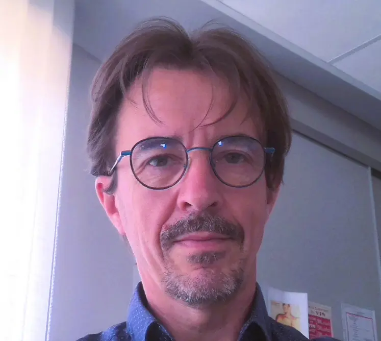 <em class="placeholder">Laurent Vial, œnologue conseil ICV</em>