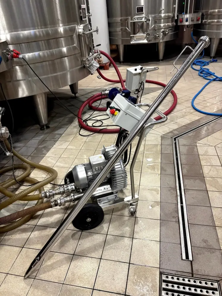 <em class="placeholder">appareil CMA pour capter le CO2 et faire des remontages</em>