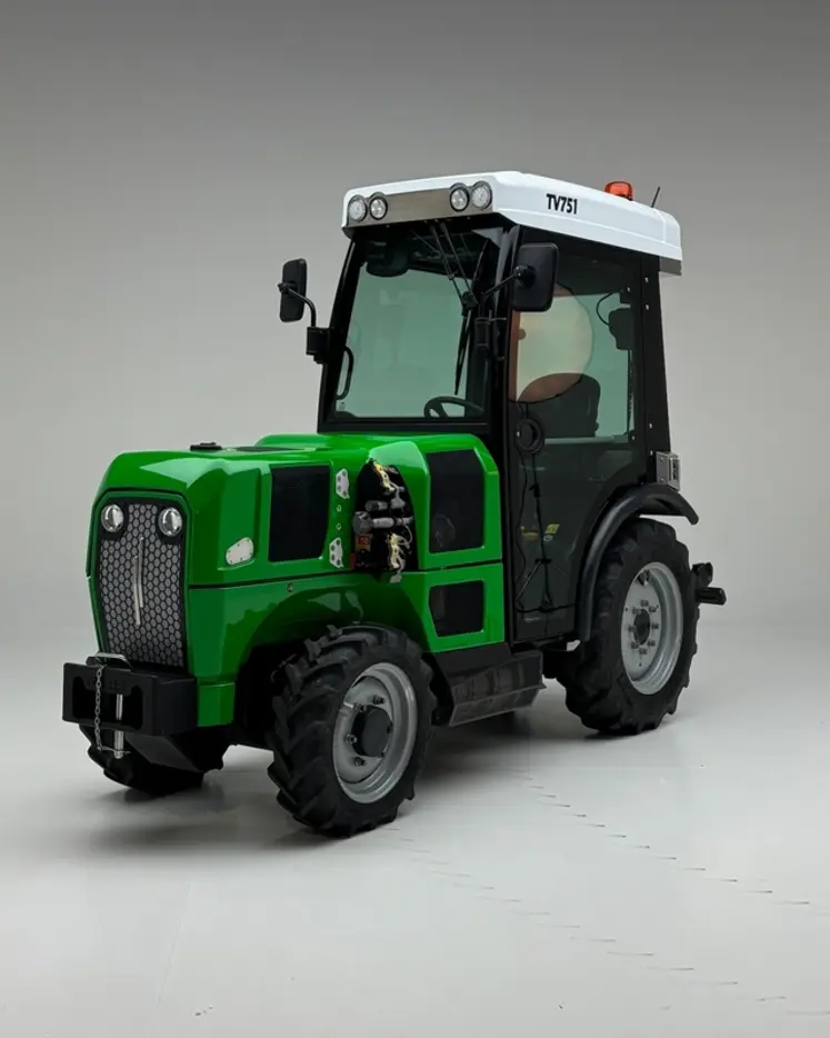 <em class="placeholder">Tracteur TV751 TractoVigne</em>