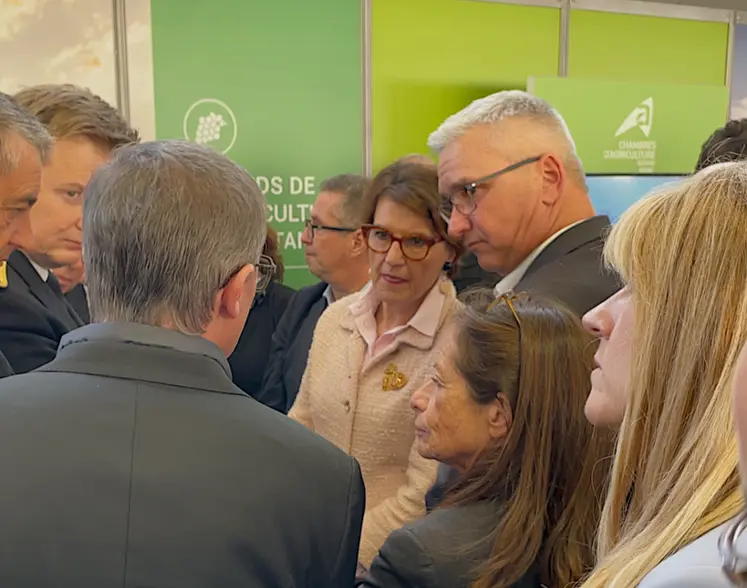 <em class="placeholder">Annie Genevard ministre de l'agriculture</em>