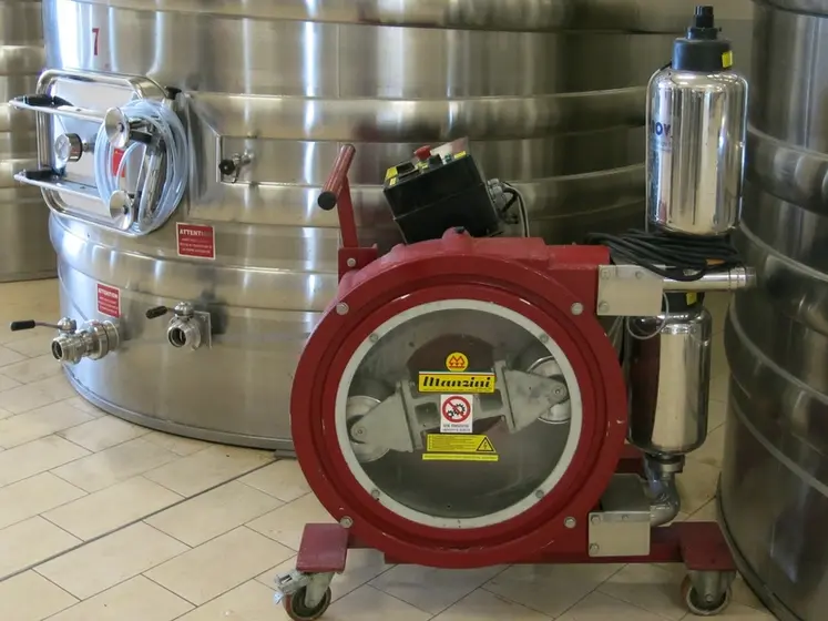 <em class="placeholder">pompe manzini</em>