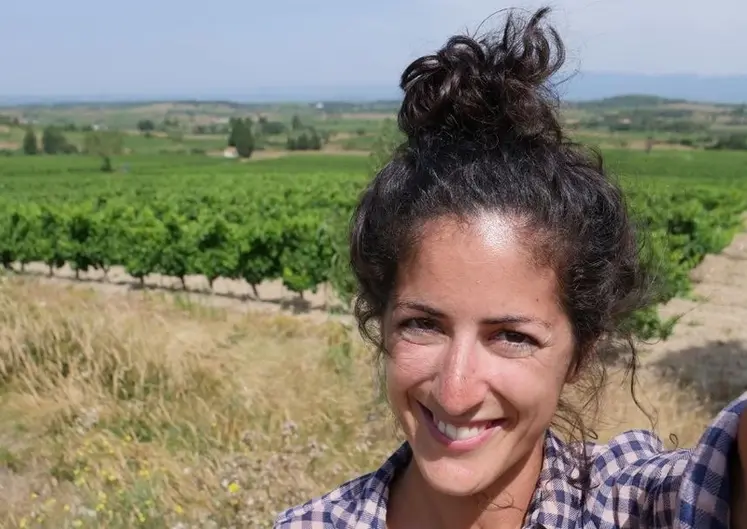 <em class="placeholder">Magalie Broto</em>