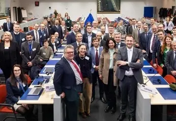 <em class="placeholder">Le Groupe à haut niveau sur le vin a présenté ses recommandations le 16 décembre, en présence des représentants de la filière comme le Comité européen des ...</em>