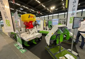 <em class="placeholder">Appareil de semis Roll&#039;n&#039;Sem Sem présenté au Vinitech Sifel 2024</em>