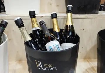 <em class="placeholder">Plus du tiers de la production viticole alsacienne se consacre au crémant.</em>