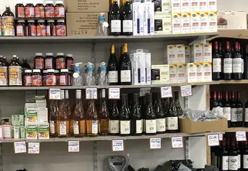 <em class="placeholder">Rayon de déstockage de vin avec nombreuses références</em>