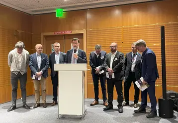 <em class="placeholder">Représentants de la filière viticole au SIA 2025</em>
