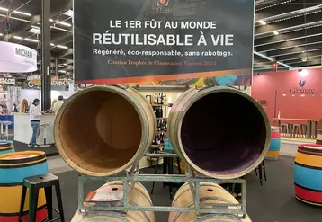 <em class="placeholder">Barrique avant et après régénération.</em>