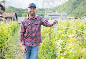 <em class="placeholder">Guillaume Bodin, conseiller viticole chez Biodynamie &amp; Cie et viticulteur sur 1,08 ha à Chamoson, en Suisse</em>