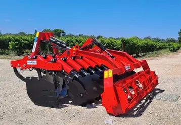 <em class="placeholder">Déchaumeur Cultidisq de Grenier Franco</em>