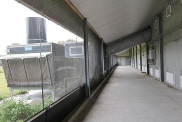 <em class="placeholder">Un des deux jardins d’hiver de 4 m de large et l’échangeur de chaleur centralisé.</em>