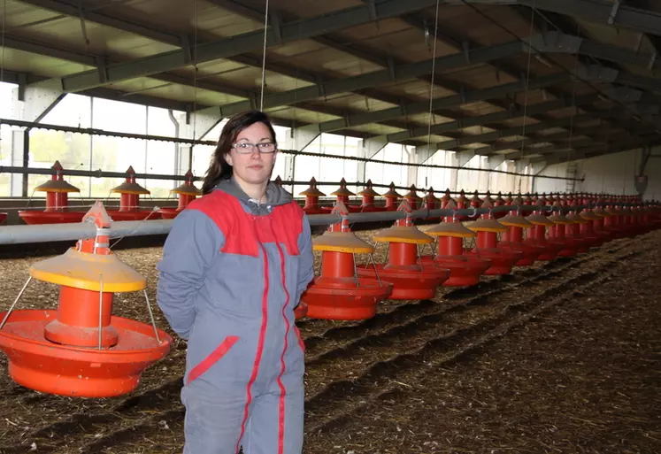 « Nous conseillons aux porteurs de projet de passer par le service de remplacement », souligne Alexia Cantin, éleveuse de canards prêts à gaver et  responsable du ...