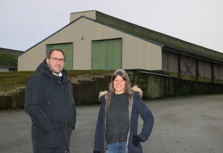<em class="placeholder">Sylvie Chupin et Romain Guillet, coopérative Le Gouessant : « Les aides sont fléchées selon chaque type de risques : apport de trésorerie, sécurisation de la marge. »</em>