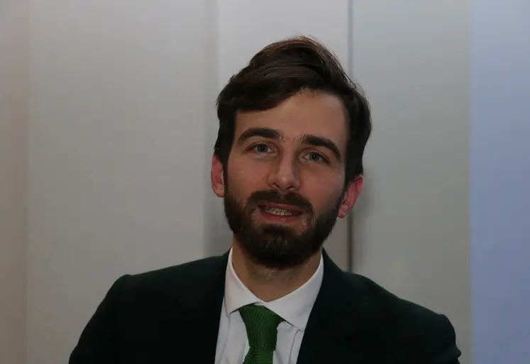 <em class="placeholder">Timothée Dufour</em>
