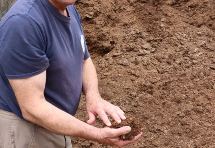 <em class="placeholder">Olivier Rousseau fabrique depuis 22 ans du compost avec le système Val’Id. En 2023, il a rénové la station. </em>