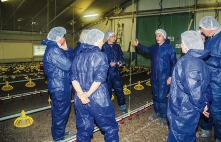 Visite de l’élevage de Jean-Philippe Grissault par des professionnels agricoles.