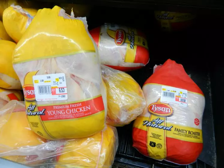 La plupart des poulets américains sont décontaminés après abattage à l'aide d'une solution chimique.