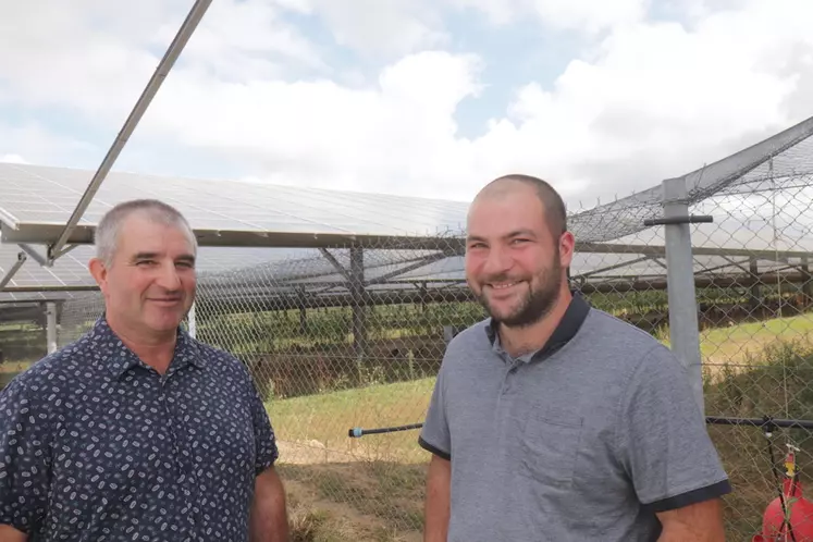 Maxime et Joseph Chauvet, associés depuis janvier 2022. L’arrivée de Maxime permet de développer l’atelier gibier avec le soutien de Technique solaire.