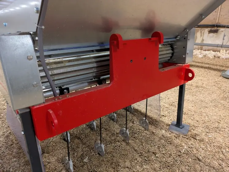 <em class="placeholder">Le système d'attelage de permet de changer rapidement d'accessoire.</em>