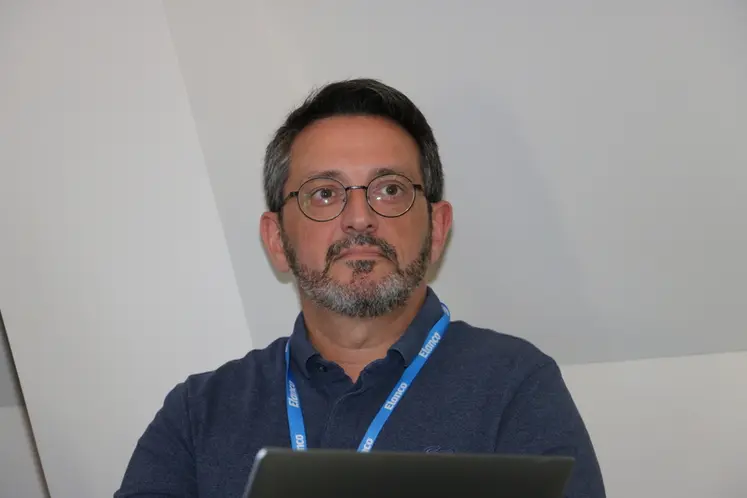 <em class="placeholder">Armel Bonneté, du laboratoire Chêne Vert : « La vaccination contre les salmonelles est un des axes de sa stratégie « zéro salmonelle en élevage» des couvoirs ...</em>