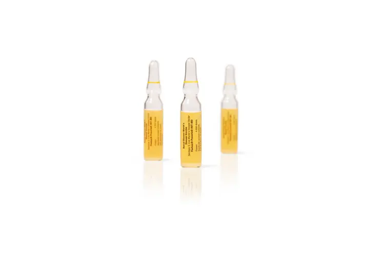 <em class="placeholder">Doses de vaccin contre le Gumboro et le Marek chez les volailles</em>