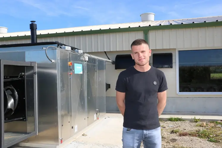 <em class="placeholder">Antoine Lijour : « En reconstruisant un poulailler de 1 800 m2, la condition était de ne pas avoir à consacrer davantage de temps qu'avec l'ancien. » </em>