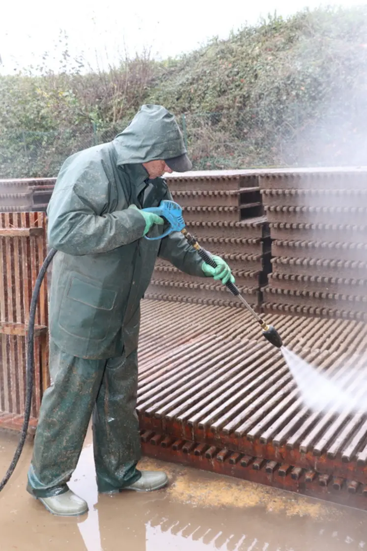 <em class="placeholder">Une bonne organisation avec l’éleveur facilite le lavage et évite les temps morts.</em>