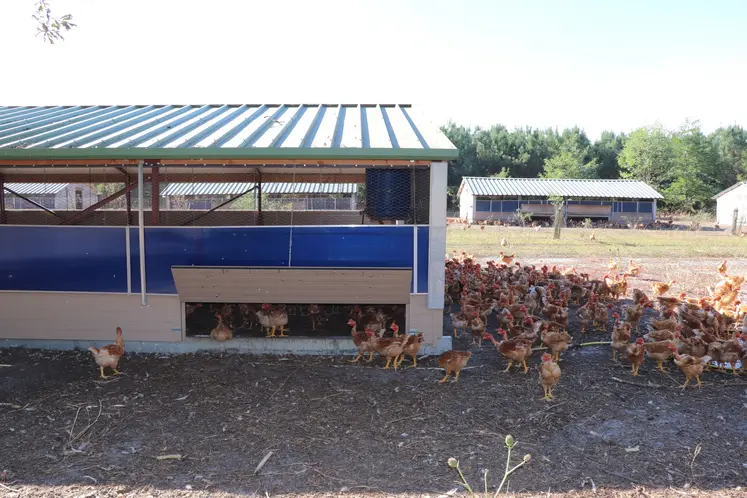 Sur 27 cabanes sans électricité, trois cabanes connectées sont testées. 