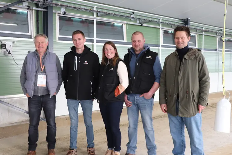 <em class="placeholder">Les trois associés du Gaec de la Béharie, Valentin Durand, Pauline Neel et Valentin Neel, entourés d’Alain Salmon (à gauche) et Nicolas Leduc (à droite) des ...</em>