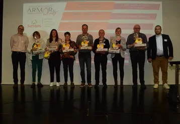 <em class="placeholder">Les trophées de la performance 2026 du groupement Armor Œufs remis aux éleveurs.</em>